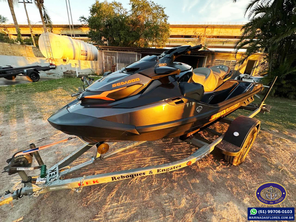 Jet-Ski Sea Doo GTX 230